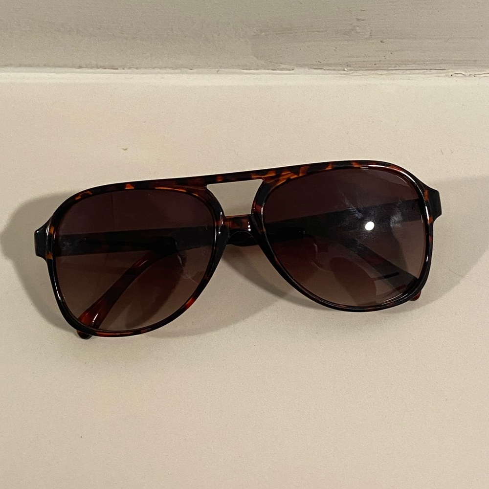 tortoise shell aviators - Picture 2 of 4